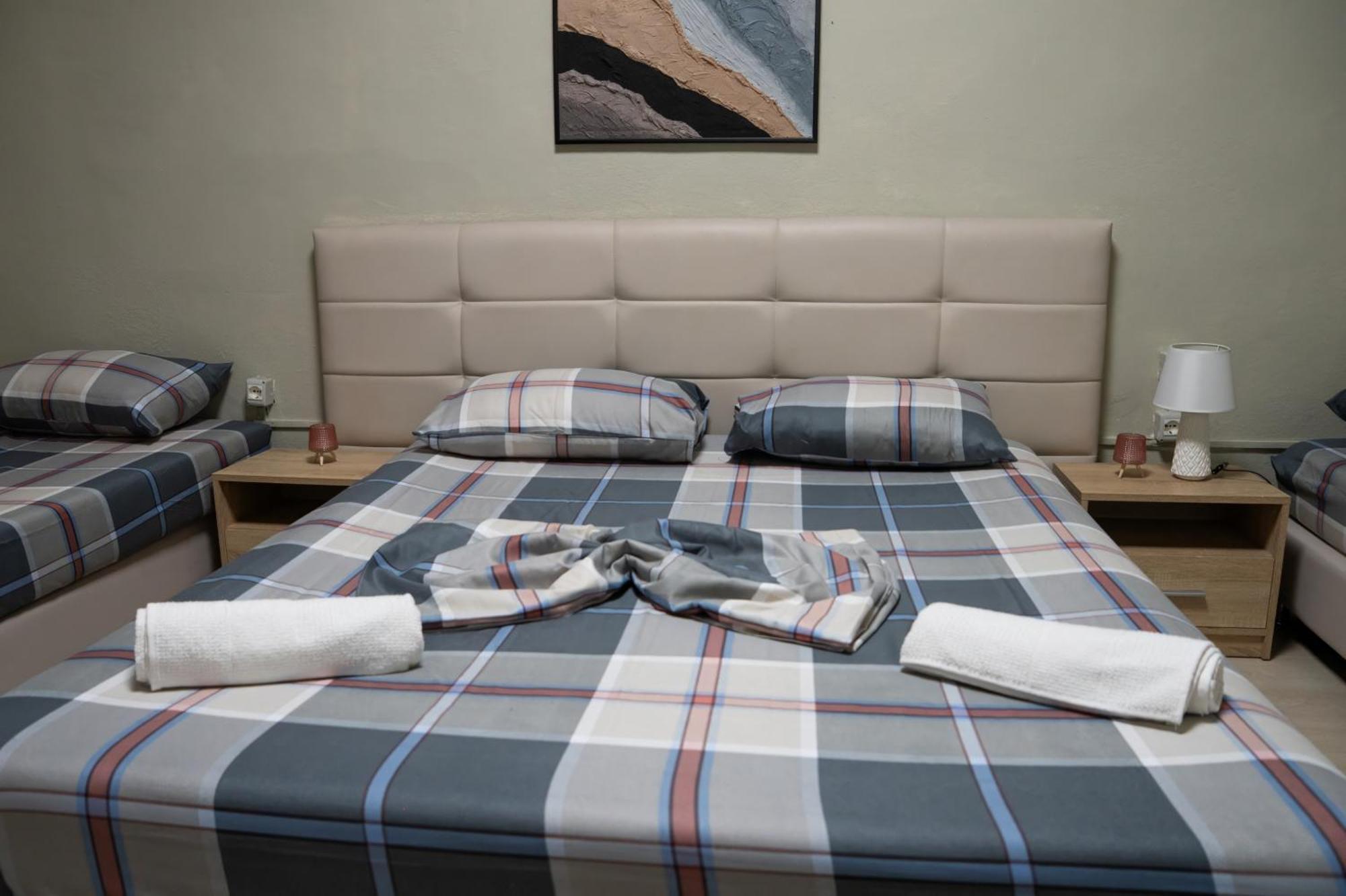 Blloku Area Apartment *